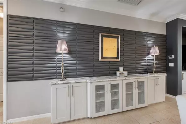 Naples, FL 34112,4883 Hampshire CT #105