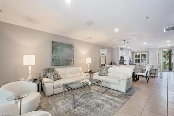 Naples, FL 34112,4883 Hampshire CT #105