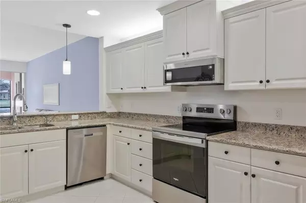 Estero, FL 33928,8565 Via Garibaldi CIR #104