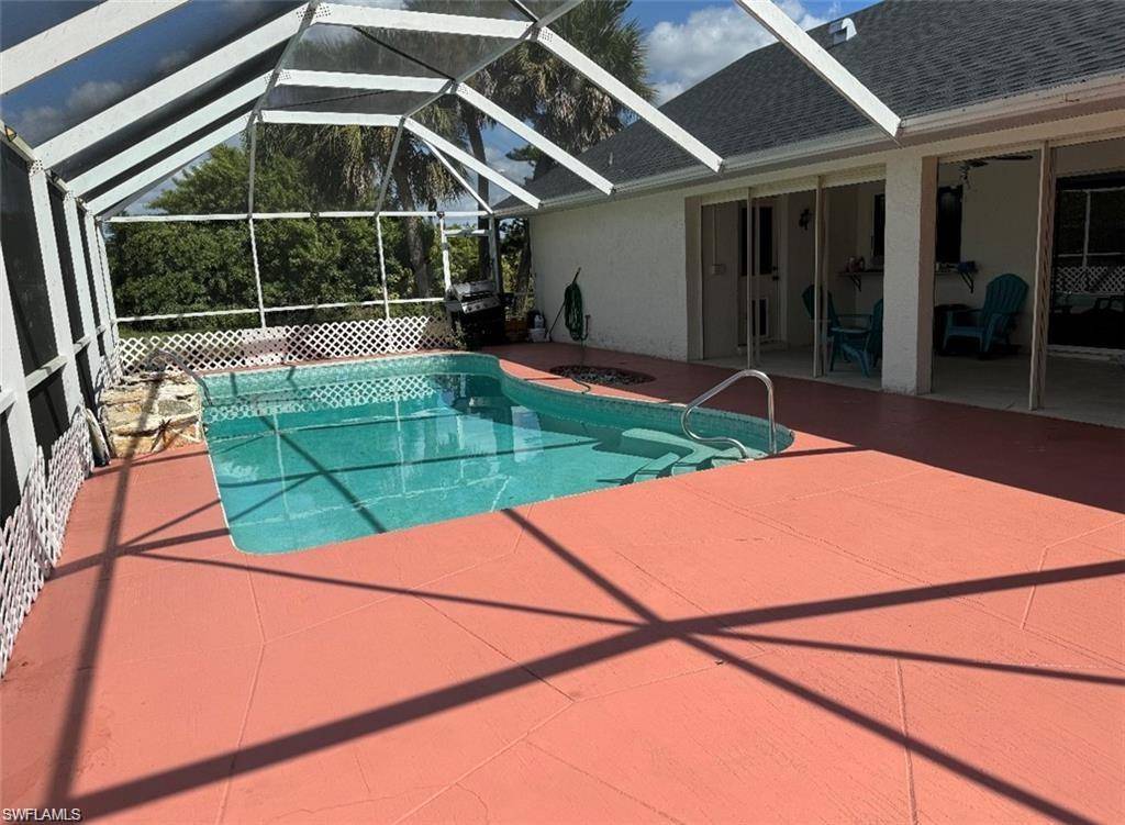 701 Arianne CT, Lehigh Acres, FL 33936
