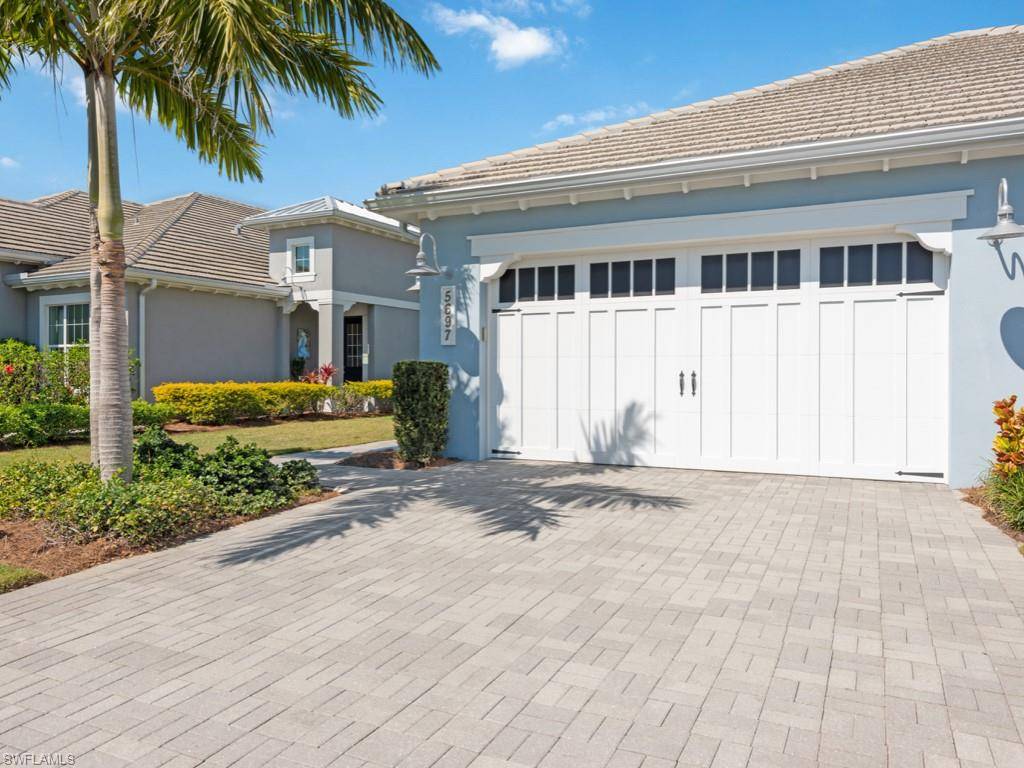 5697 Highbourne DR, Naples, FL 34113