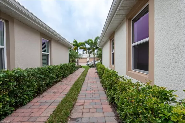 Naples, FL 34114,14727 Edgewater CIR