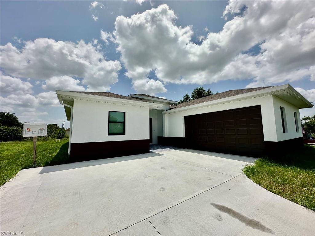 Lehigh Acres, FL 33976,1313 Floyd AVE S