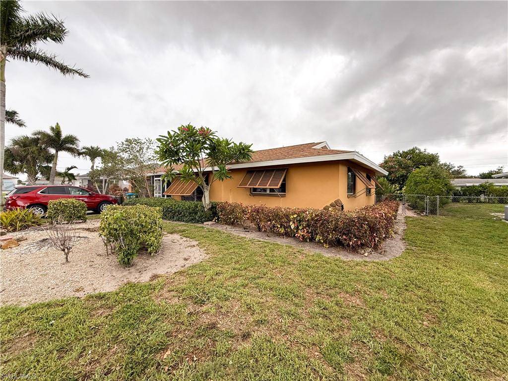 Cape Coral, FL 33904,732 Sesame CT