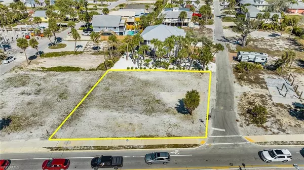 Fort Myers Beach, FL 33931,111 Coconut DR