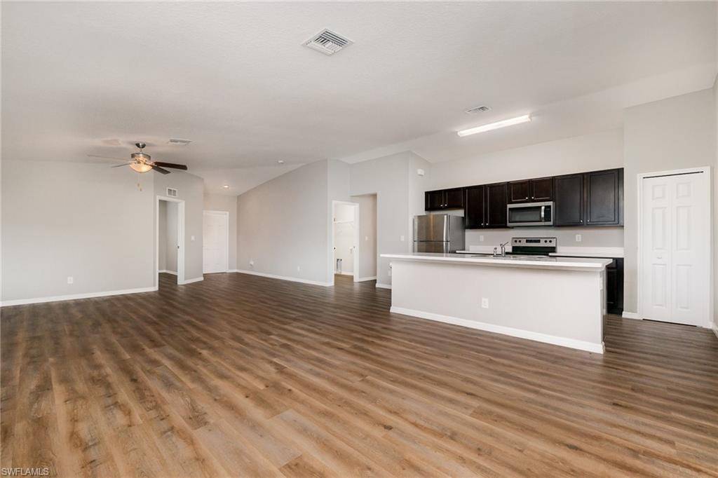 Cape Coral, FL 33909,2748 NE 7th PL