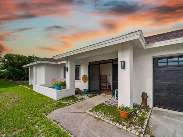 Fort Myers, FL 33908,17577 Moorfield DR
