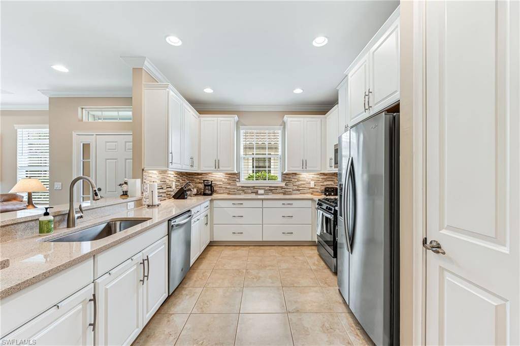 8257 Lucello TER W, Naples, FL 34114
