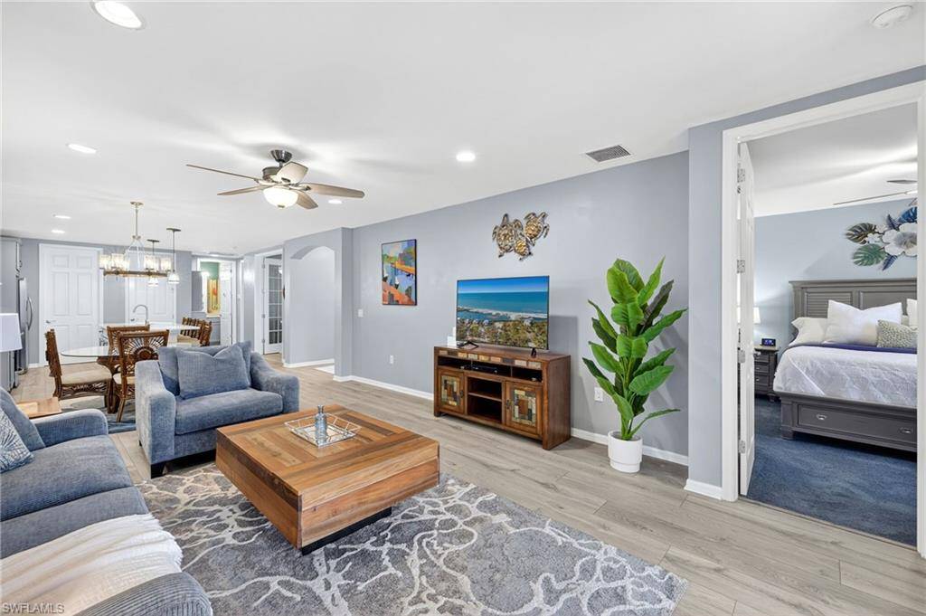 Naples, FL 34114,14803 Edgewater CIR
