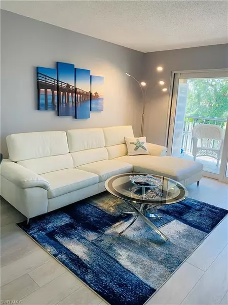 400 Forest Lakes BLVD #310, Naples, FL 34105