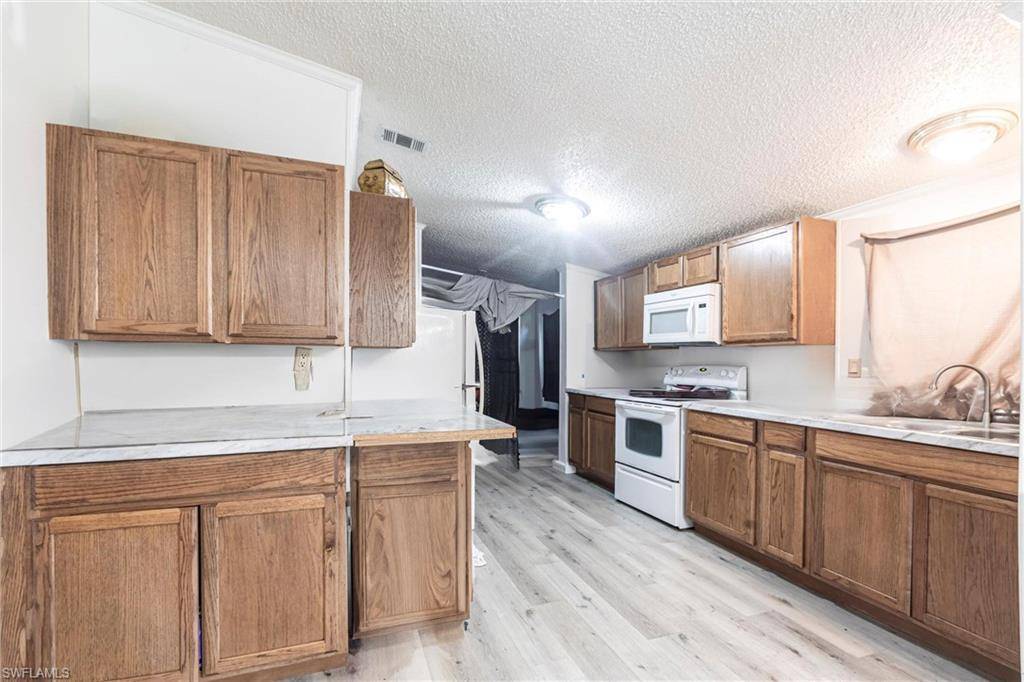 Moore Haven, FL 33471,1798 Williams RD