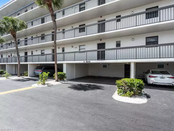 1024 Anglers CV #C208, Marco Island, FL 34145