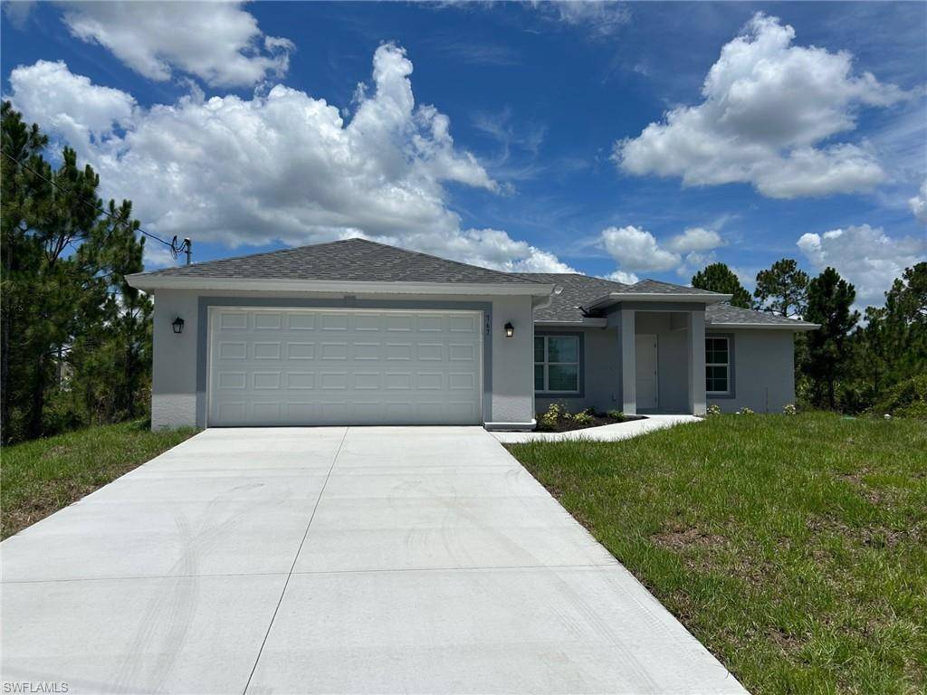 700 Avondale ST E, Lehigh Acres, FL 33974
