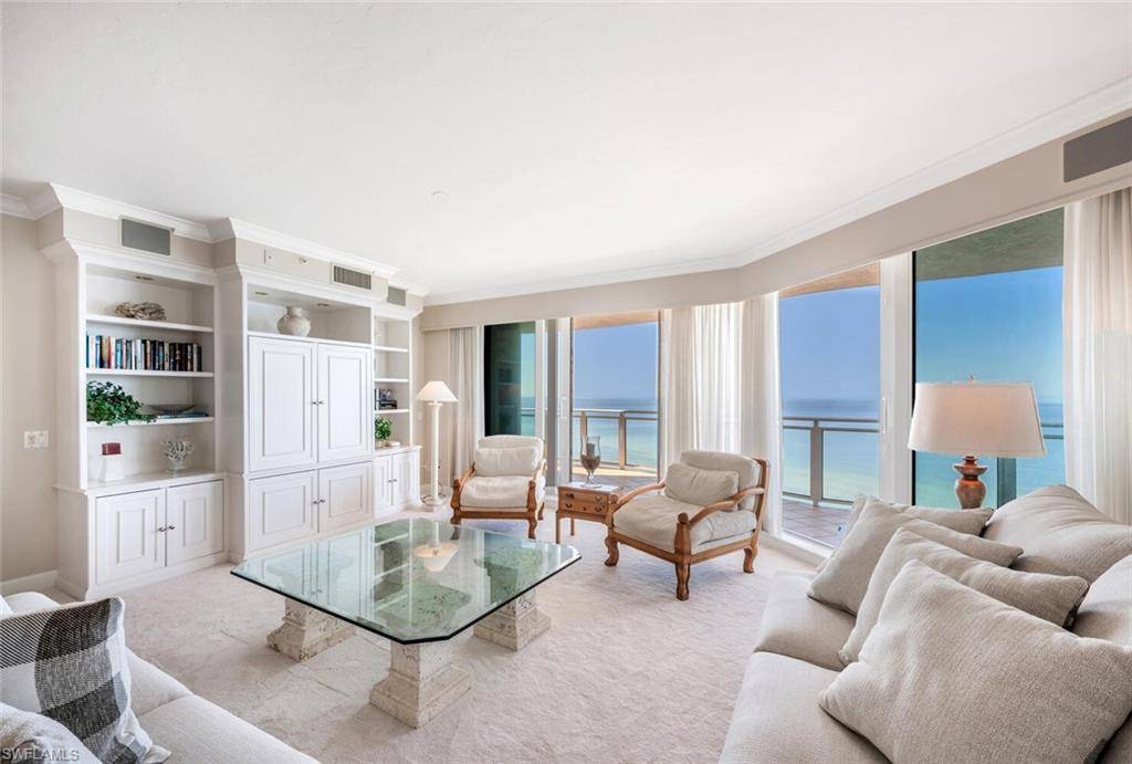 Naples, FL 34108,8231 Bay Colony DR #1004