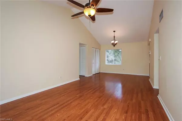 Naples, FL 34102,1275 7th AVE N #206