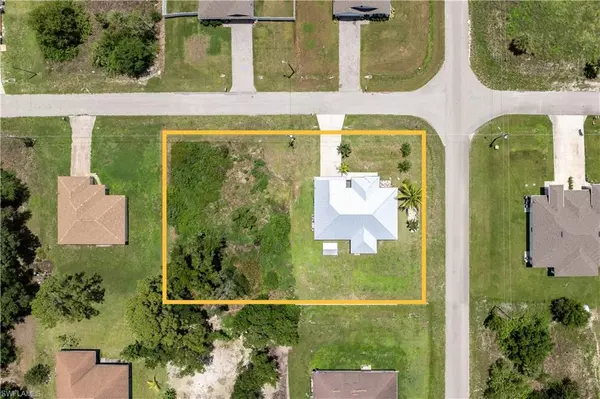 Lehigh Acres, FL 33971,2044 Wanda AVE N