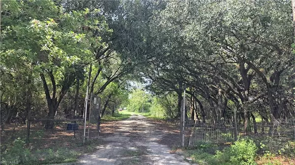 Clewiston, FL 33440,13371 Center AVE