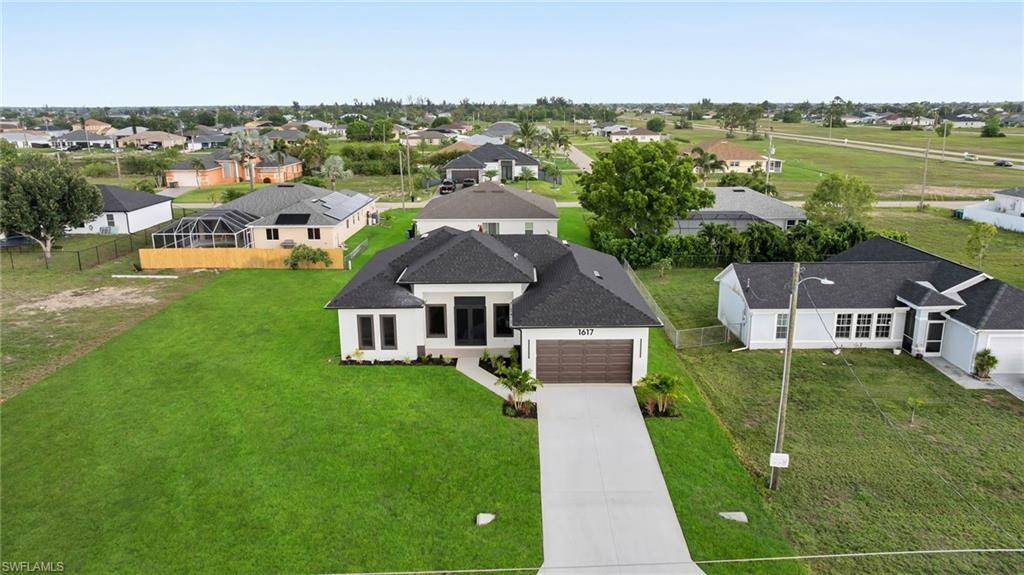 Cape Coral, FL 33993,1617 NW 7th PL
