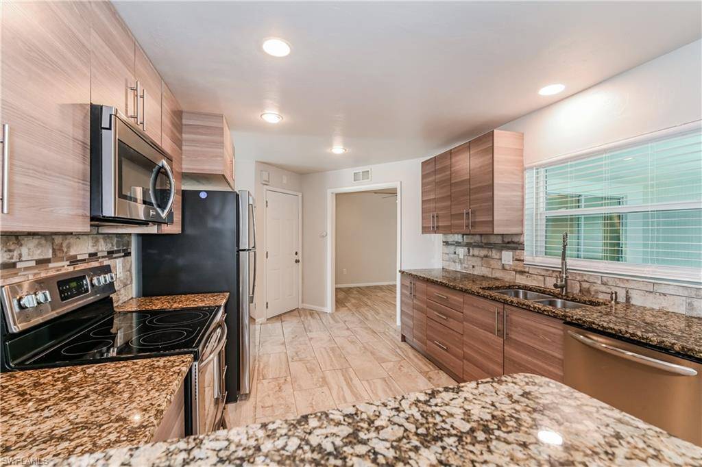 Cape Coral, FL 33904,3428 SE 8th PL