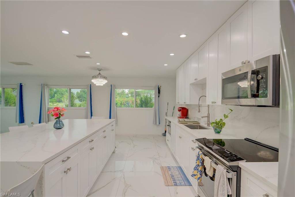 Fort Myers, FL 33905,14539 Riverside DR