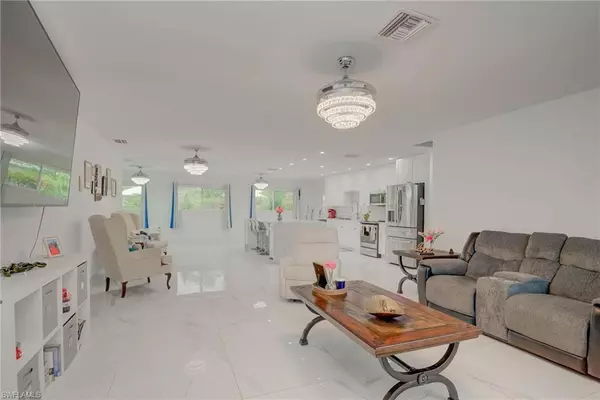 Fort Myers, FL 33905,14539 Riverside DR