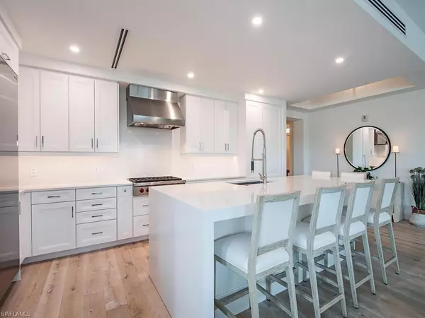 Naples, FL 34102,1130 3rd AVE S #109