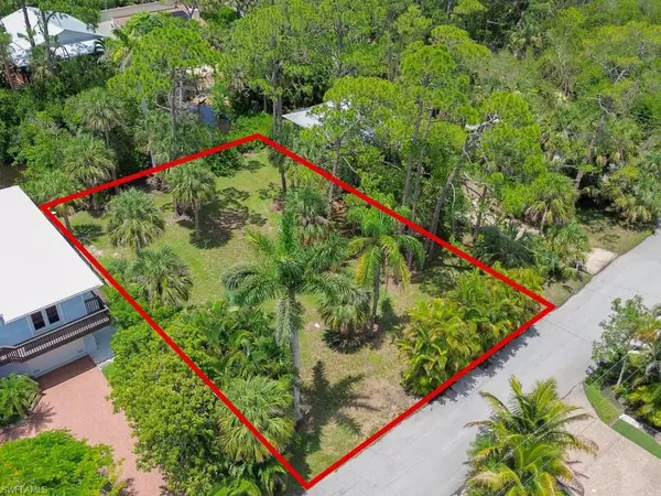 Naples, FL 34104,1675 Avion PL