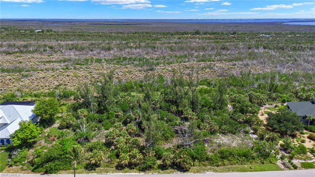 Sanibel, FL 33957,554 Lake Murex CIR