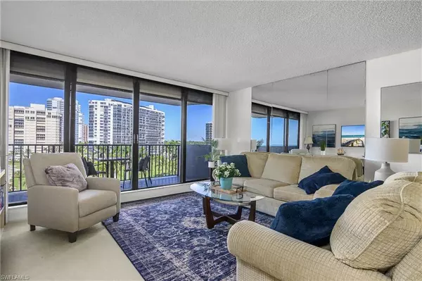 Naples, FL 34103,4005 Gulf Shore BLVD N #605