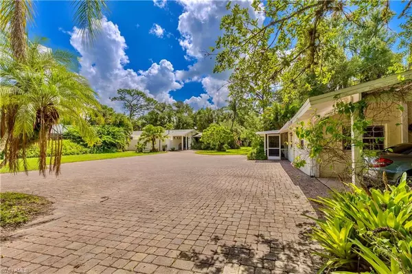 Alva, FL 33920,18220 Elmwood DR