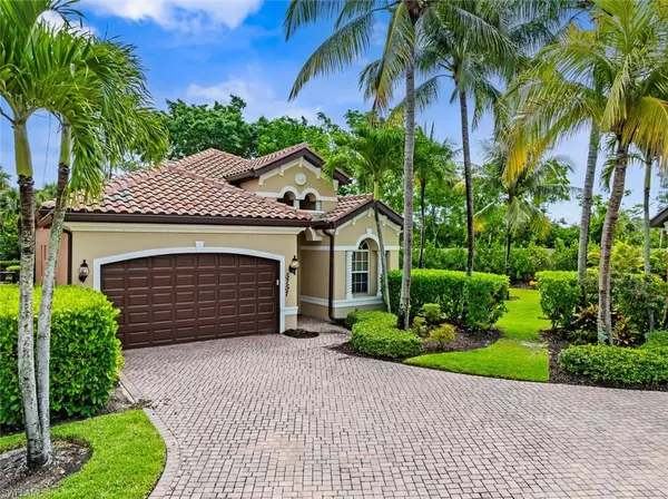 5757 Mango CIR, Naples, FL 34110