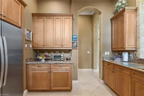 Naples, FL 34110,5757 Mango CIR