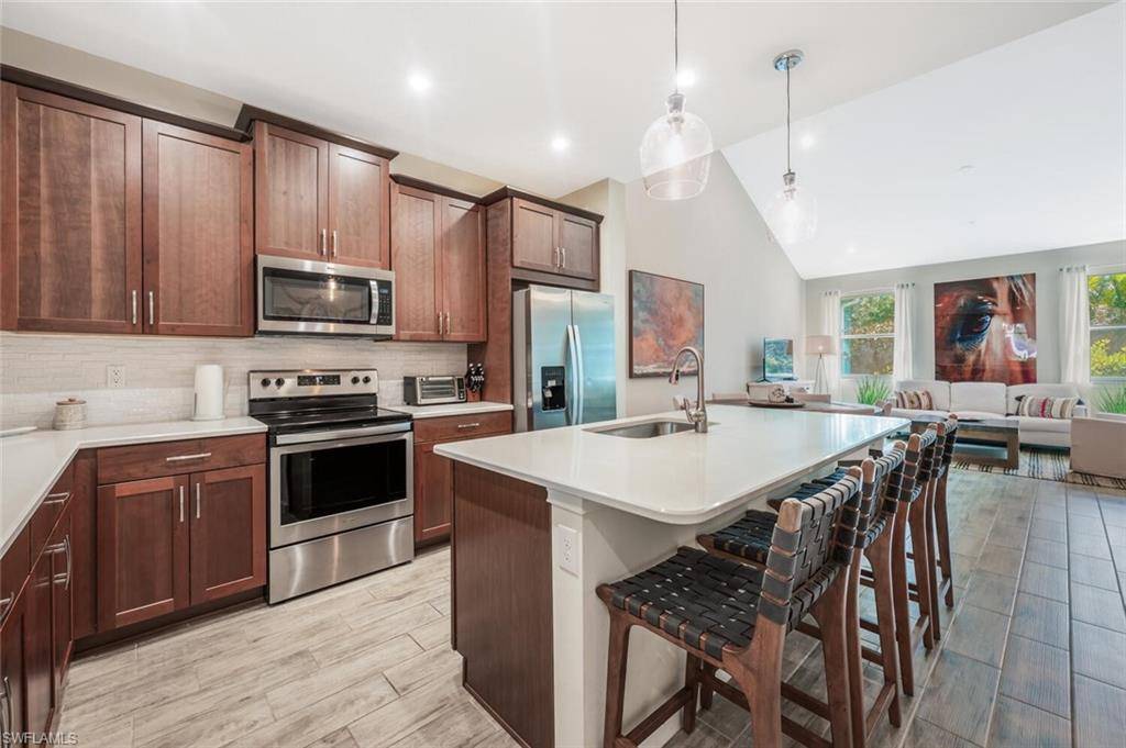 Naples, FL 34112,4720 Arboretum CIR #102