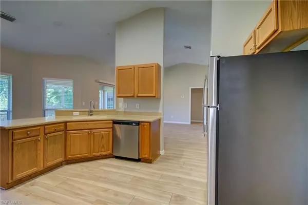 Cape Coral, FL 33991,919 SW 15th PL