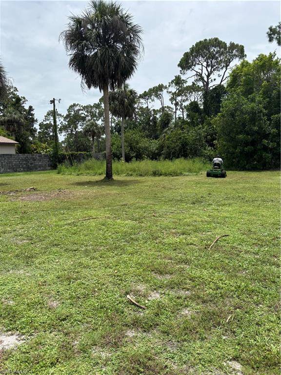 North Fort Myers, FL 33917,7689 Ebson DR