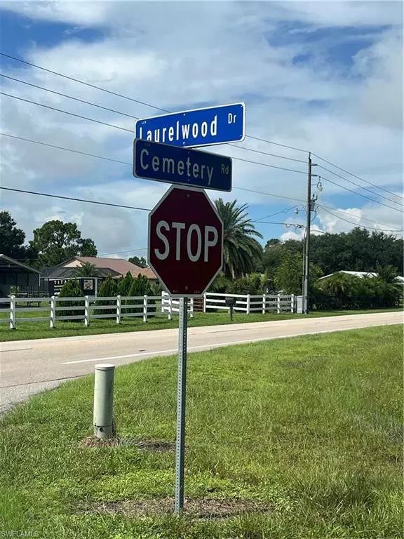 Fort Myers, FL 33905,6016 Laurelwood DR