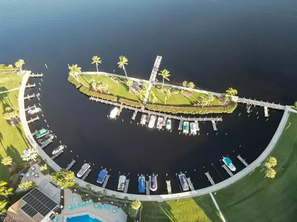 North Fort Myers, FL 33917,16200 BAY POINTE BLVD #104