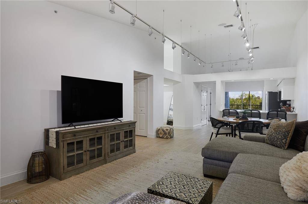 Bonita Springs, FL 34134,28871 Bermuda Lago CT #304