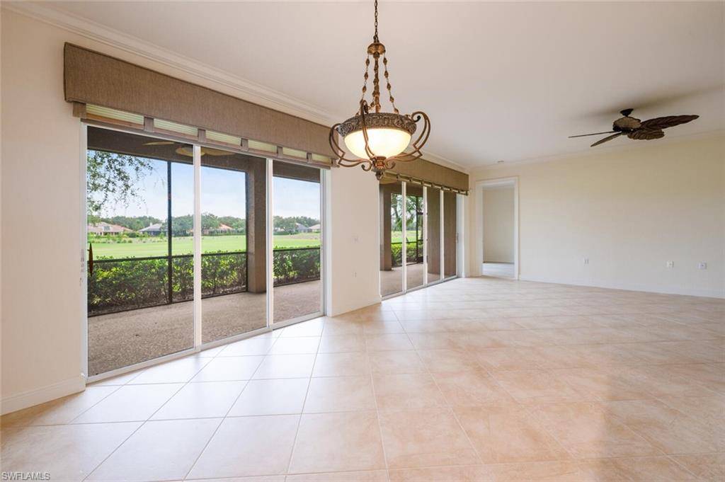 Naples, FL 34119,798 Regency Reserve CIR #1101