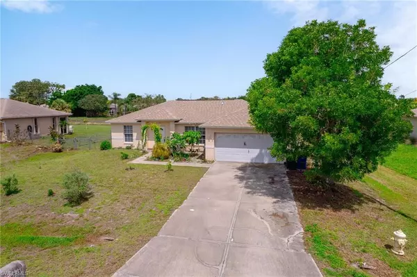 Fort Myers, FL 33913,718 Fargo DR