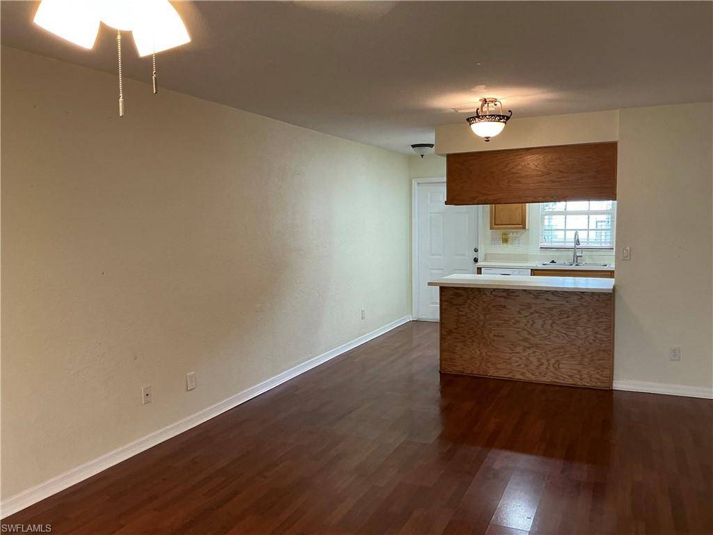Fort Myers, FL 33907,5265 Leeds RD