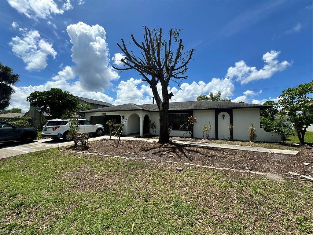 1806 Hancock Bridge PKWY E, Cape Coral, FL 33990