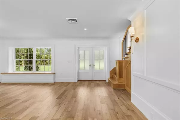 Naples, FL 34119,6155 Standing Oaks LN