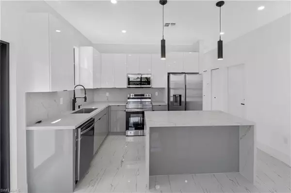 Lehigh Acres, FL 33971,5043/5045 Benton ST