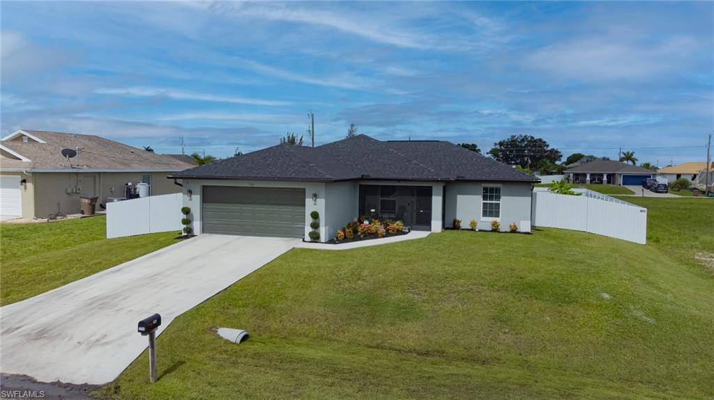 1904 NE 4th PL, Cape Coral, FL 33909