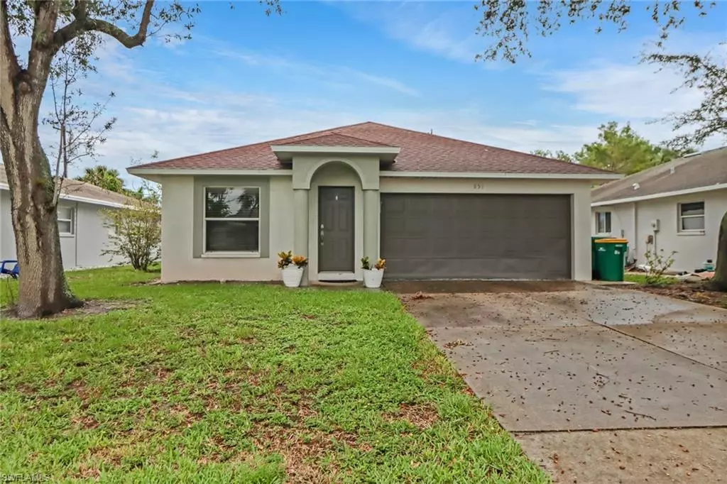 Naples, FL 34108,851 102nd AVE N