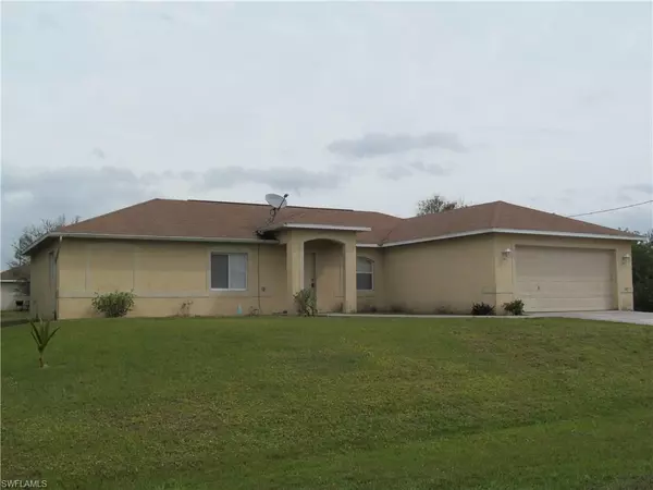 335 Pinehurst AVE, Lehigh Acres, FL 33974