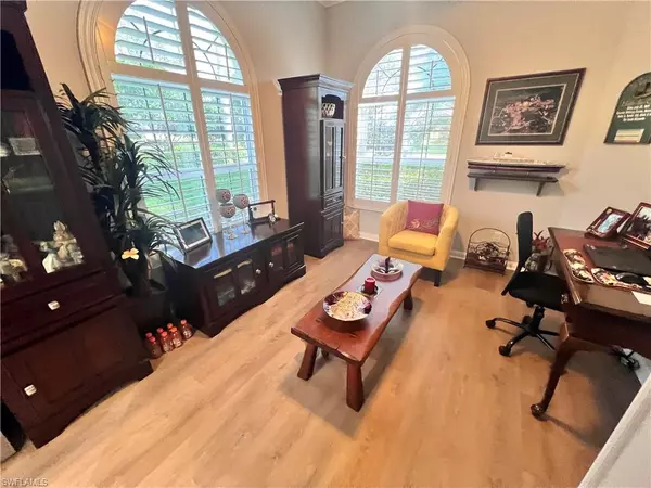 Naples, FL 34114,7651 Hernando CT