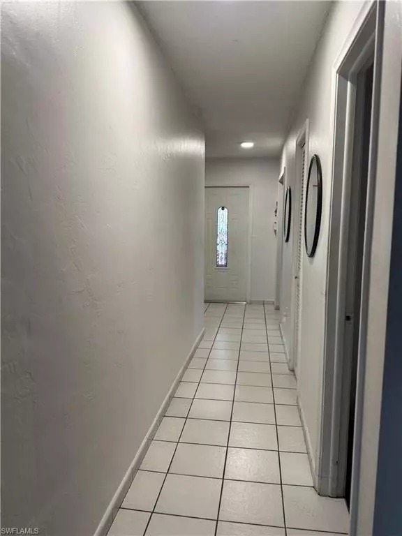 Hialeah, FL 33014,806 W 80 PL