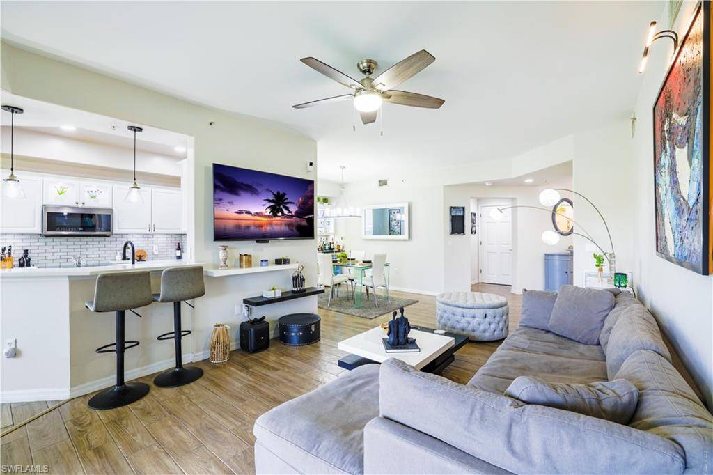 1405 Tiffany LN #1402, Naples, FL 34105